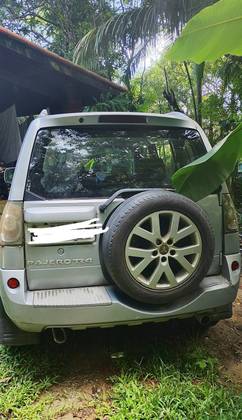 MITSUBISHI PAJERO 2.5 HD 4X4 8V TURBO INTERCOOLER DIESEL 4P MANUAL MITSUBISHI PAJERO 2.5 HD 4X4 8V TURBO INTERCOOLER DIESEL 4P MANUAL